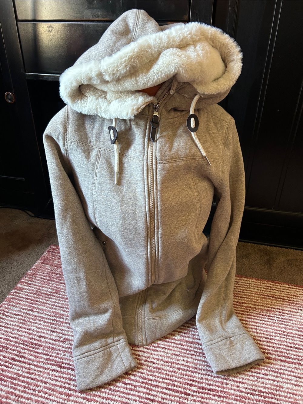 Women's Hooded Faux-Sherpa Lined Puffer Jacket - Light Taupe